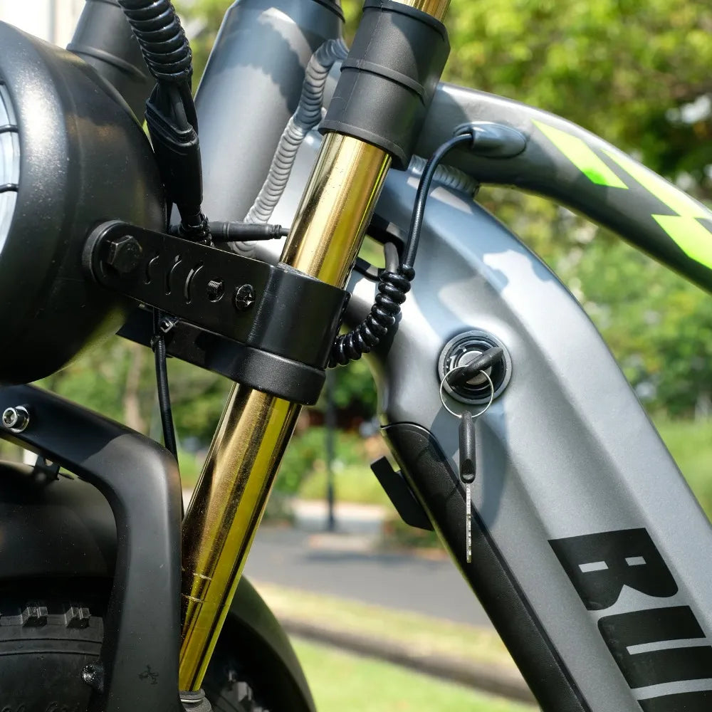 Burchda RX80 battery lock system